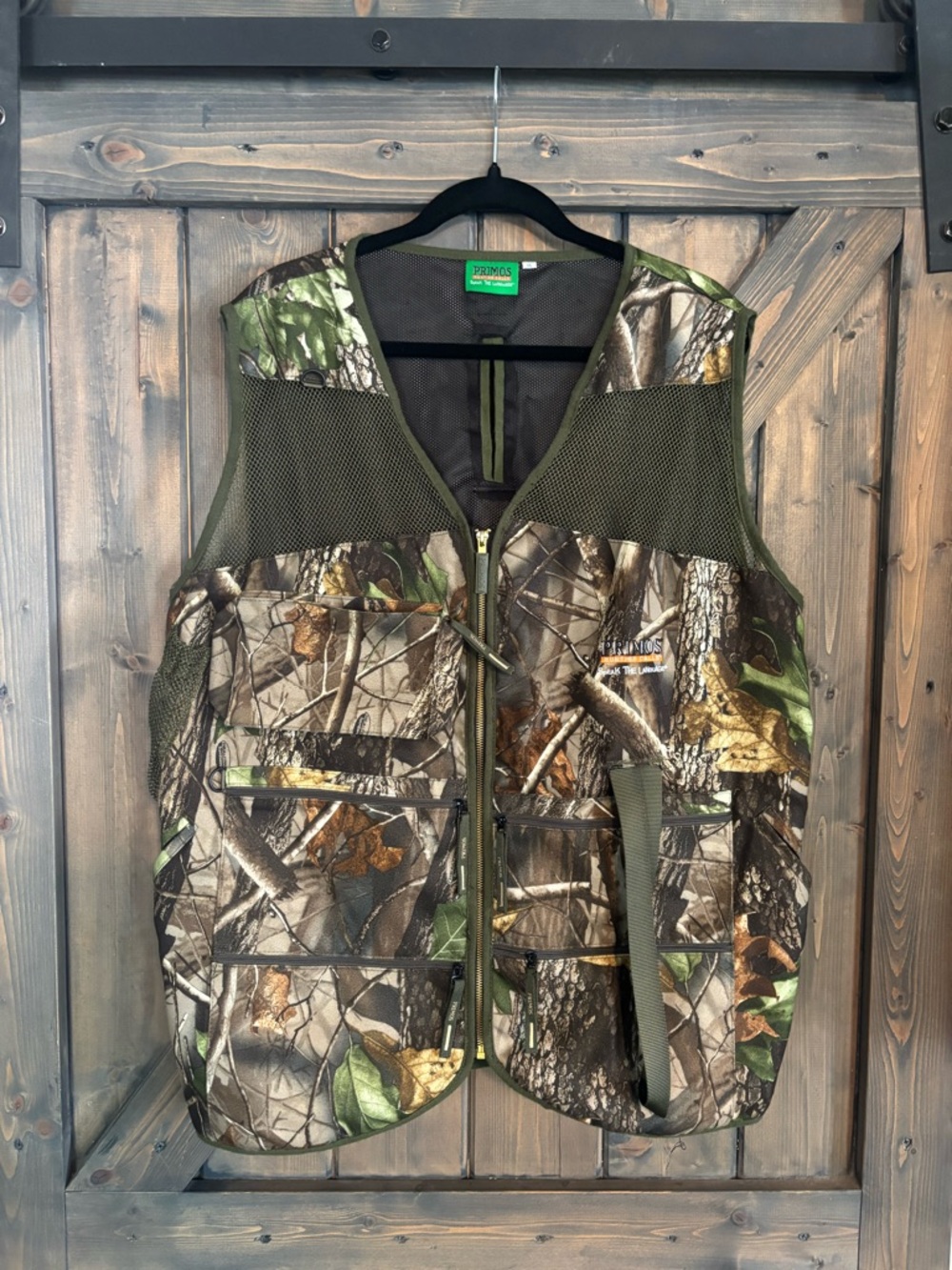 Primos Turkey Vest Woodland Camo XL Multiple Pockets Mesh Panels